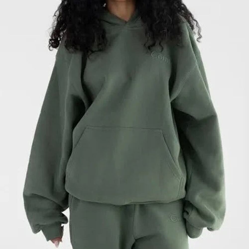 Comfrt Minimalist Hoodie in a forest green color Size Large